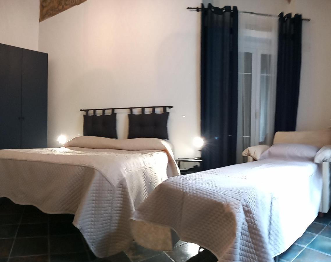 Apartamento Locazione Breve In Pieno Centro "Blue House" Palermo Exterior foto