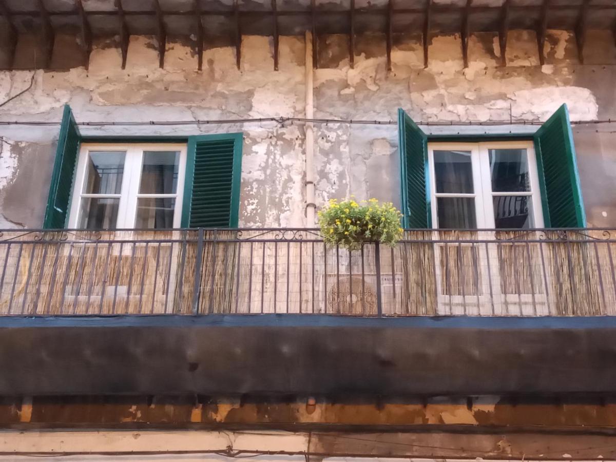 Apartamento Locazione Breve In Pieno Centro "Blue House" Palermo Exterior foto