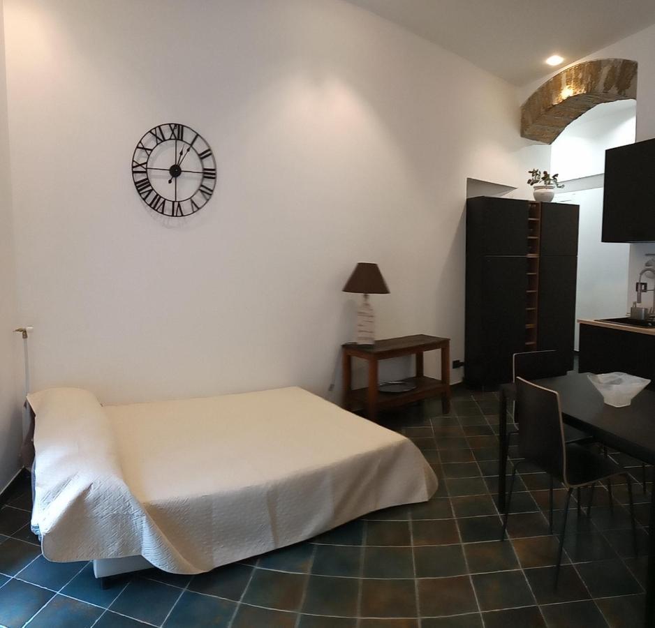 Apartamento Locazione Breve In Pieno Centro "Blue House" Palermo Exterior foto