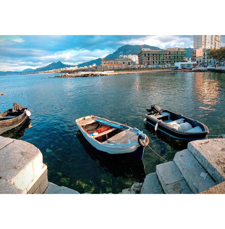 Apartamento Locazione Breve In Pieno Centro "Blue House" Palermo Exterior foto