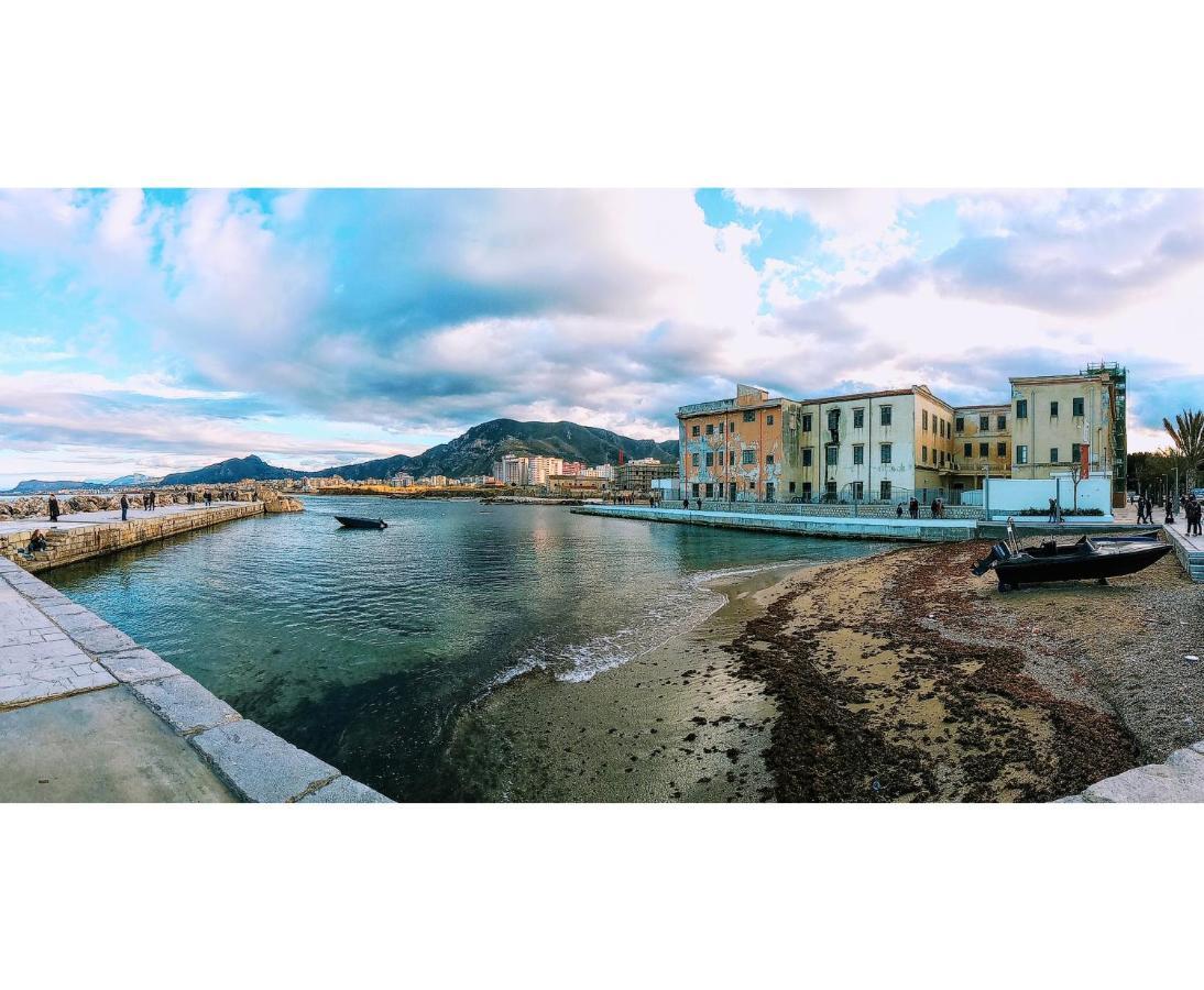 Apartamento Locazione Breve In Pieno Centro "Blue House" Palermo Exterior foto