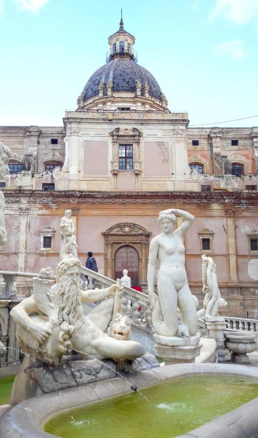 Apartamento Locazione Breve In Pieno Centro "Blue House" Palermo Exterior foto