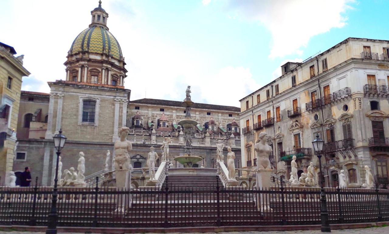 Apartamento Locazione Breve In Pieno Centro "Blue House" Palermo Exterior foto