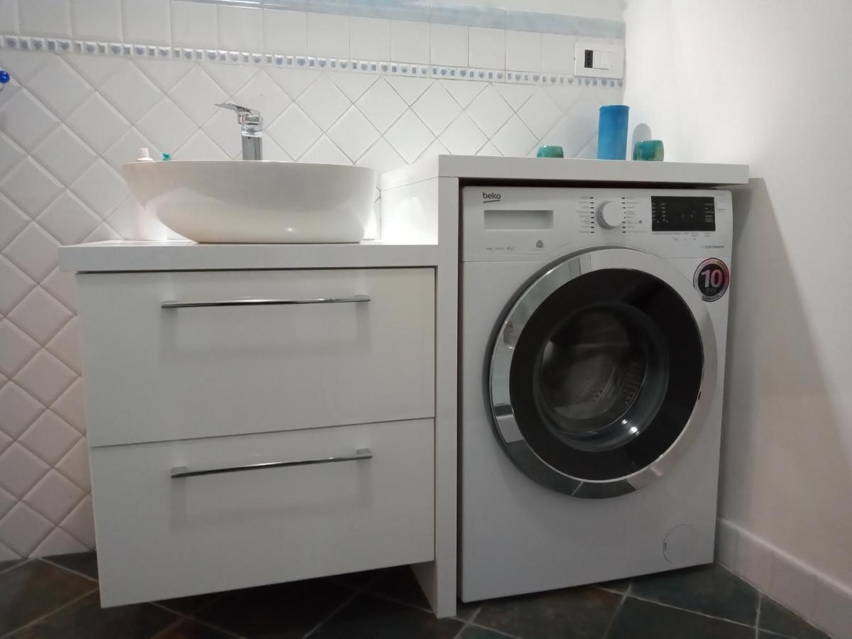Apartamento Locazione Breve In Pieno Centro "Blue House" Palermo Exterior foto